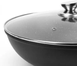 Swiss Pro+ - Marmeren Wokpan - Ø 32 Cm - Geschikt Voor Alle Warmtebronnen -Keukenproducten Winkel 1200x1038