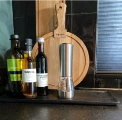 KROMS Peper En Zoutmolen Set - Peper En Zoutmolen Set Elektrisch -2 In 1 - Instelbare Maalgraad - Pepermolen - Zoutmolen - Peper En Zoutmolen Elektrisch -Keukenproducten Winkel 1200x1176 1