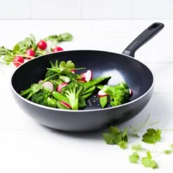 GreenPan Memphis Keramische Wokpan - Ø 28 Cm - PFAS-vrij 30 GreenPan Memphis Keramische Wokpan - Ø 28 Cm - PFAS-vrij -Keukenproducten Winkel 1200x1200 323