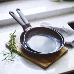 BK Universe Koekenpannenset Ø 24 Cm + Ø 28 Cm - Inductie - PFAS-vrij -Keukenproducten Winkel 1200x1200 525