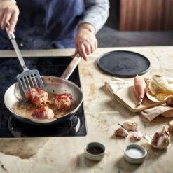 Demeyere Classico 3 RVS Koekenpan – Koekenpan Inductie - 24 Cm – PTFE-vrij 12 Demeyere Classico 3 RVS Koekenpan – Koekenpan Inductie - 24 Cm – PTFE-vrij -Keukenproducten Winkel 1200x1200 588