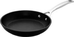 Le Creuset Koekenpan Les Forgées TNS - ø 24 Cm - Standaard Anti-aanbaklaag 14 Le Creuset Koekenpan Les Forgées TNS - ø 24 Cm - Standaard Anti-aanbaklaag -Keukenproducten Winkel 1200x601 5