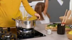 Tefal Cook & Cool E493S6 - Set 3-delig (kookpan 20/24 + Steelpan 16) -Keukenproducten Winkel 1200x674 14