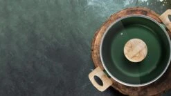 Forest, Braadpan Met Deksel – Ø 16 Cm – 100% Gerecycled Aluminium – Geschikt Voor Alle Warmtebronnen - Duurzame Pan – PFOA Vrij – Sudderpan – Stoofpan – 2.5 L -Keukenproducten Winkel 1200x675 4