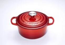 Le Creuset Signature Braadpan - 4,2 L - 24 Cm - Kersenrood -Keukenproducten Winkel 1200x839