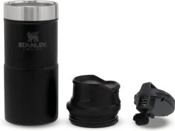 Stanley Trigger-Action Travel Mug 0.47L - Thermosfles - Matt Black -Keukenproducten Winkel 1200x897 1