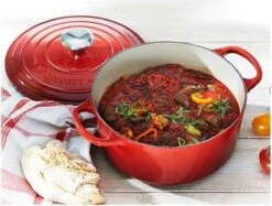 Le Creuset Signature Braadpan - 4,2 L - 24 Cm - Kersenrood -Keukenproducten Winkel 1200x909 2