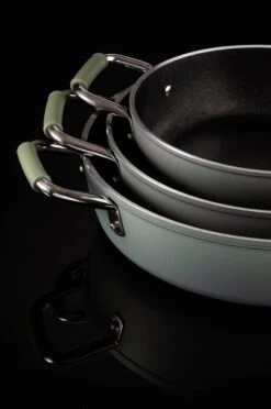 Primecook - Braadpan / Hapjespan Met Deksel - Ø 28 Cm - PFAS-vrij - Inductie - Ecoshield -Keukenproducten Winkel 797x1200